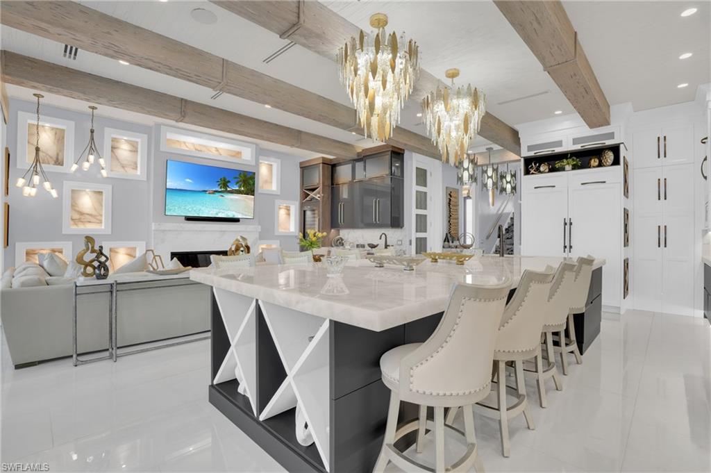 ISLAND SHORES - Residential