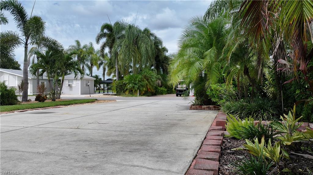 CYPRESS WOODS RV RESORT - Land