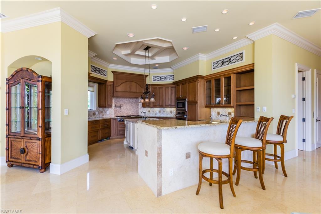 MARCO BEACH - Residential