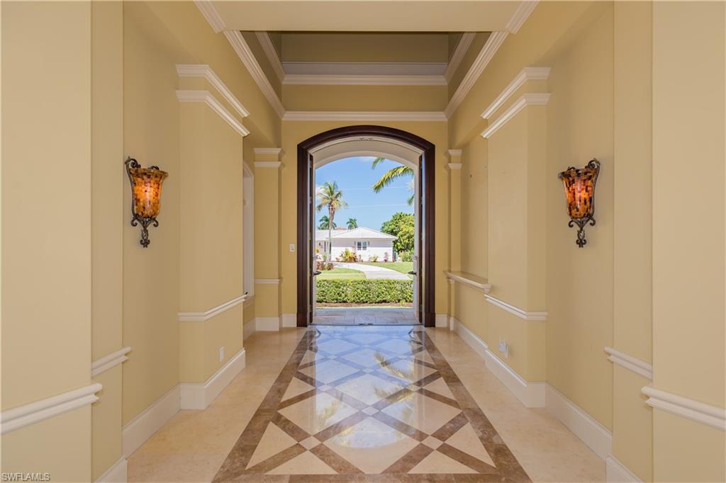 MARCO BEACH - Residential