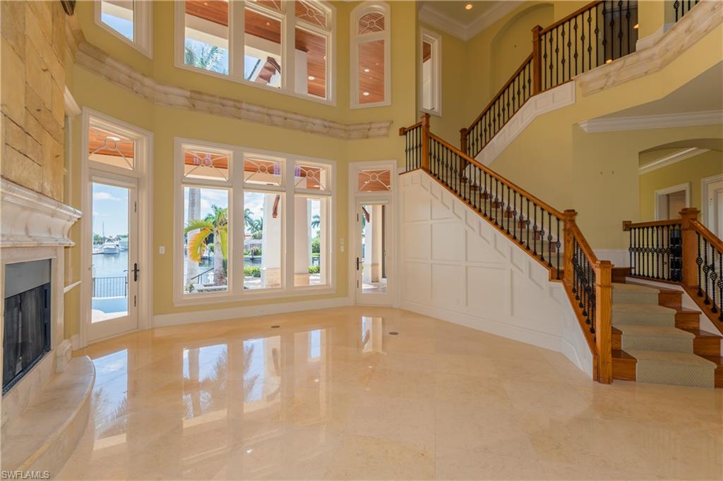 MARCO BEACH - Residential