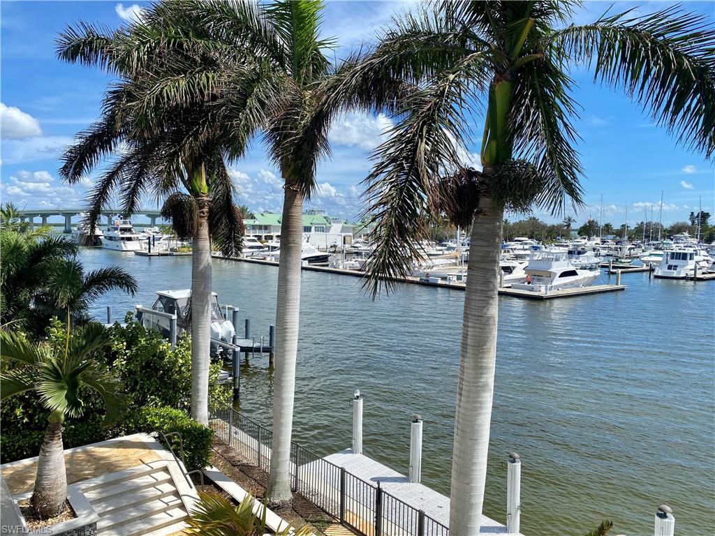 MARCO BEACH - Residential