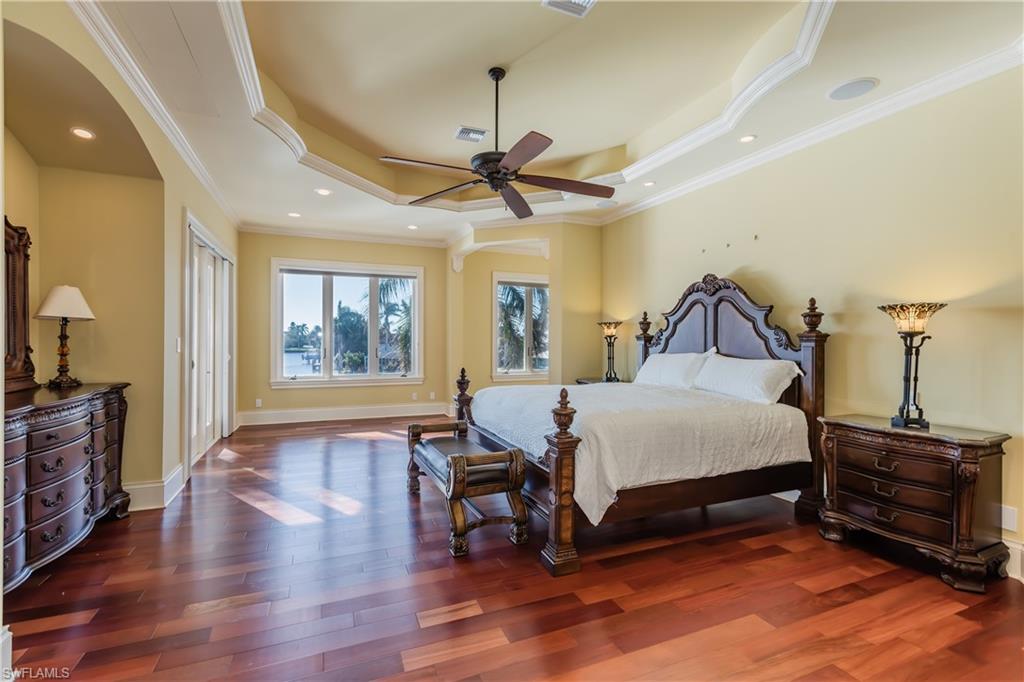 MARCO BEACH - Residential