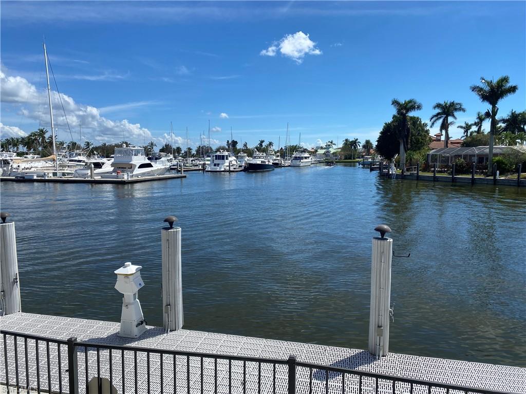 MARCO BEACH - Residential