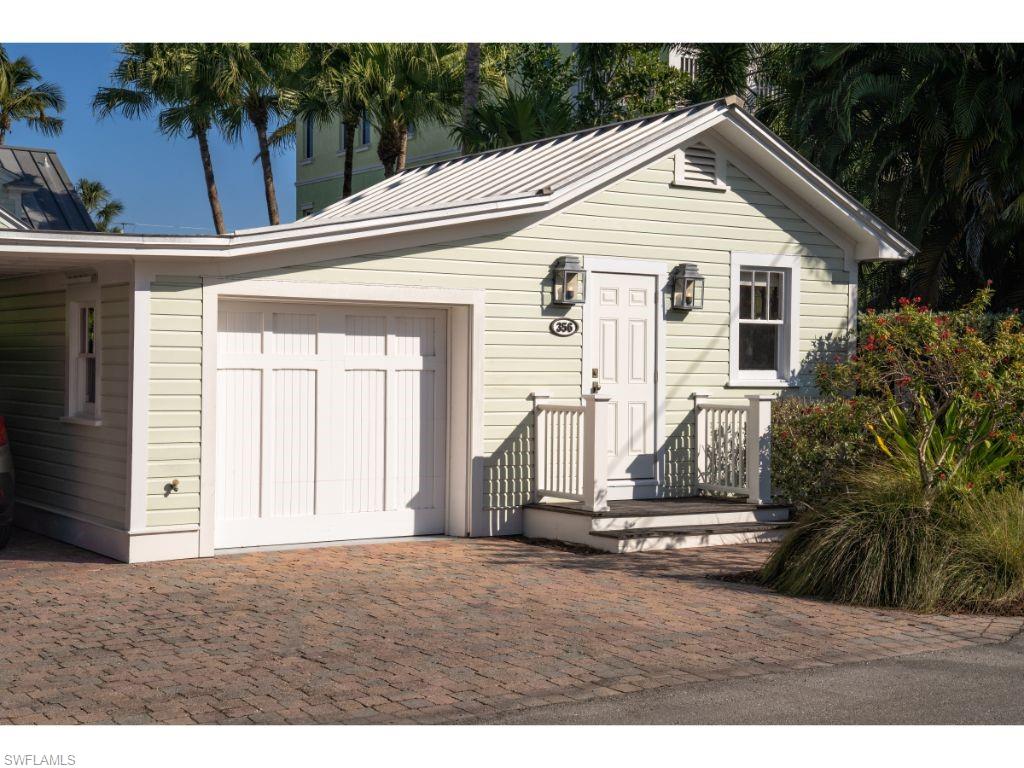 OLDE NAPLES - Residential