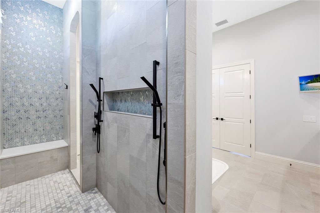 GULL HAVEN - Residential