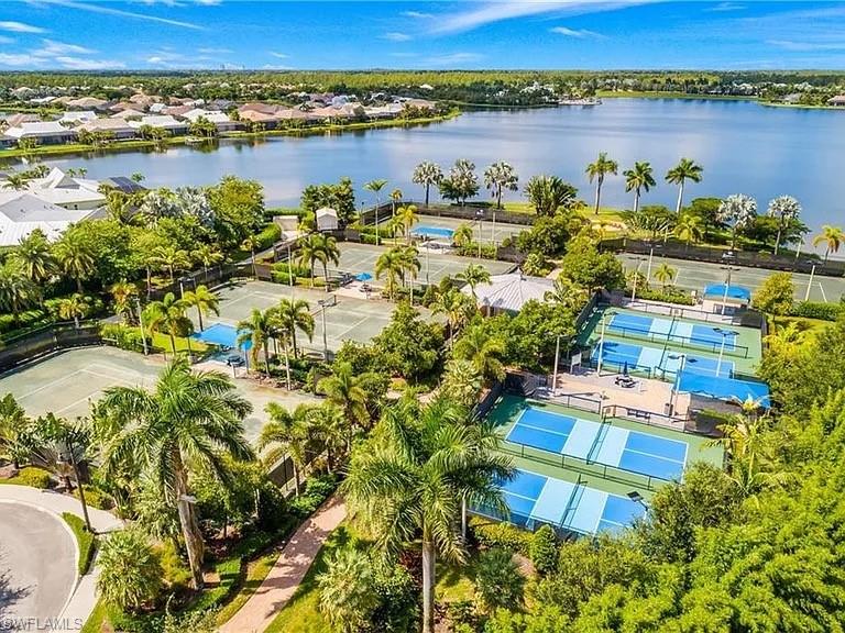 CRANE POINT - Residential