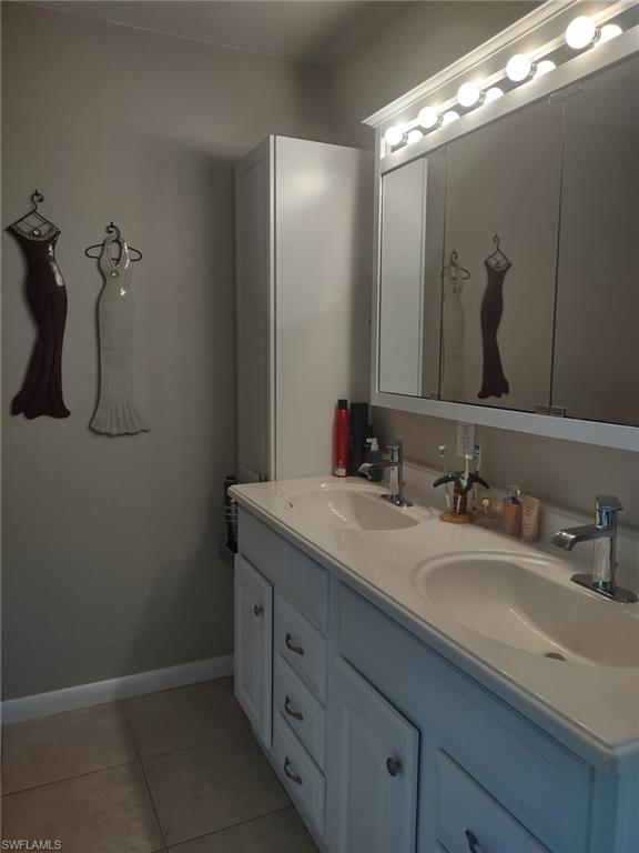 MANATEE BAY CONDO - Residential