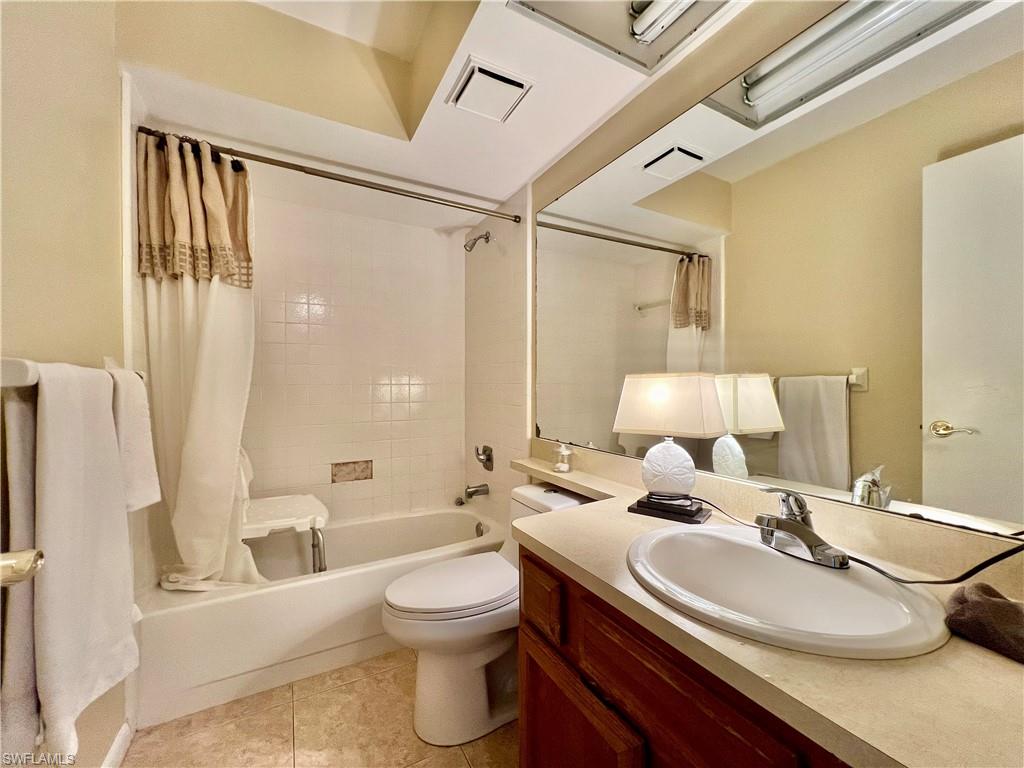 WINDSOR AT KINGS LAKE - Residential