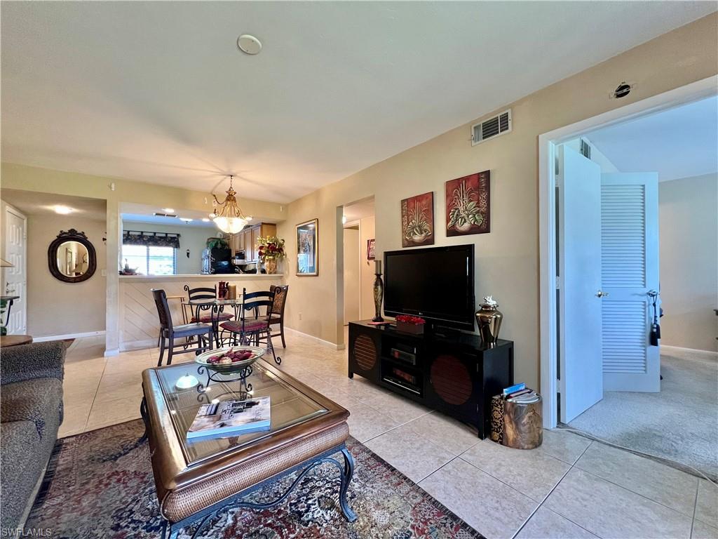 WINDSOR AT KINGS LAKE - Residential