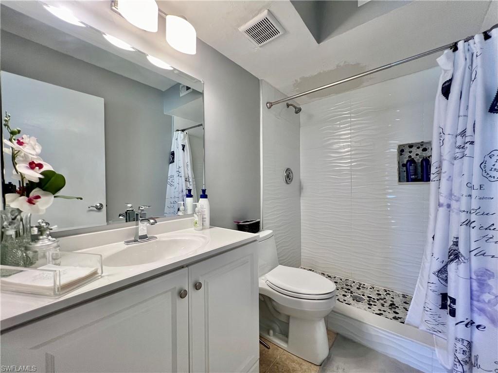 WINDSOR AT KINGS LAKE - Residential