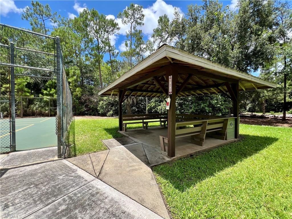 WINDSOR AT KINGS LAKE - Residential