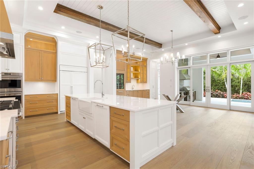 PARK SHORE - Residential