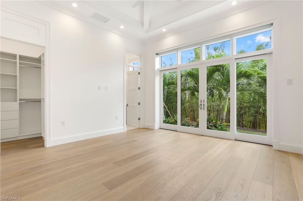 PARK SHORE - Residential