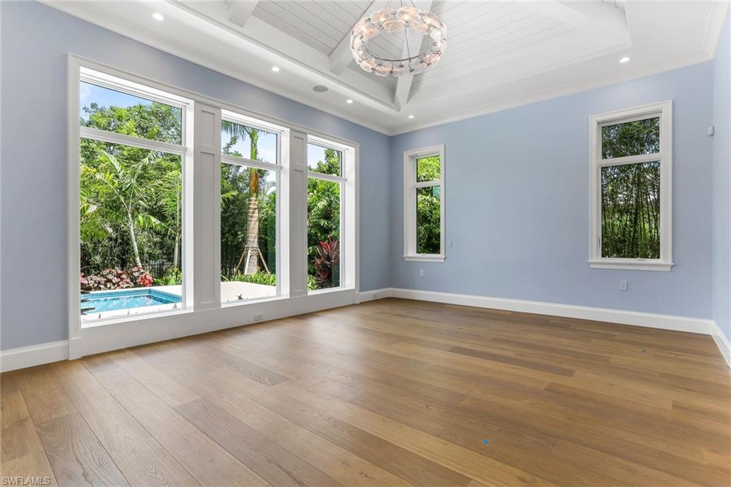 PARK SHORE - Residential