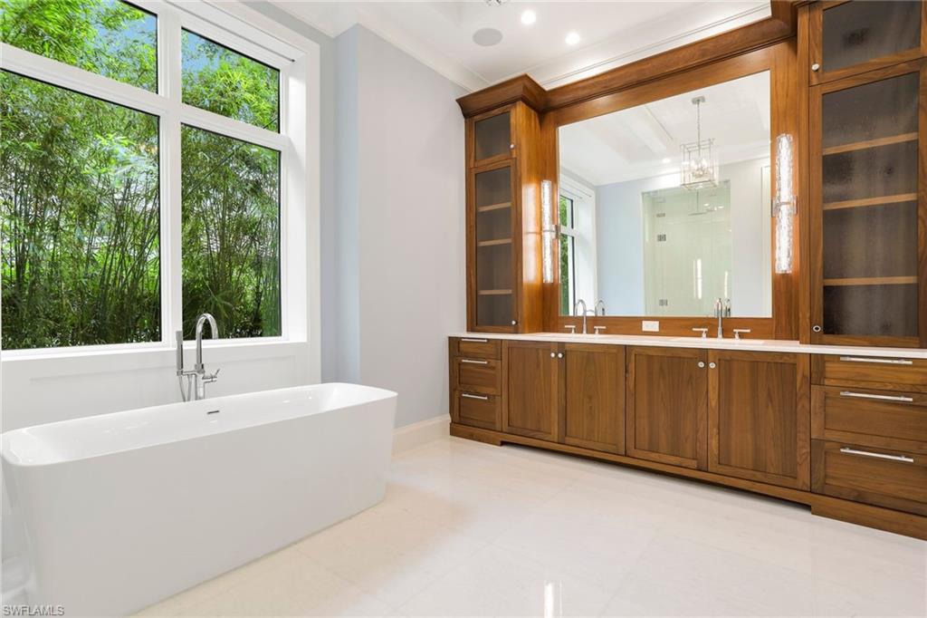 PARK SHORE - Residential