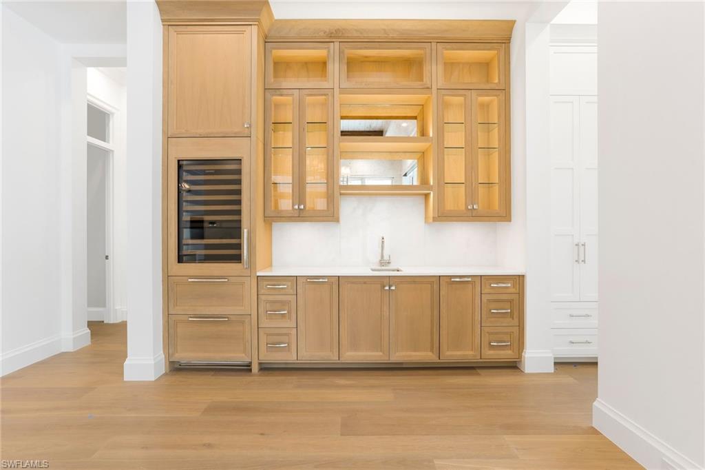 PARK SHORE - Residential