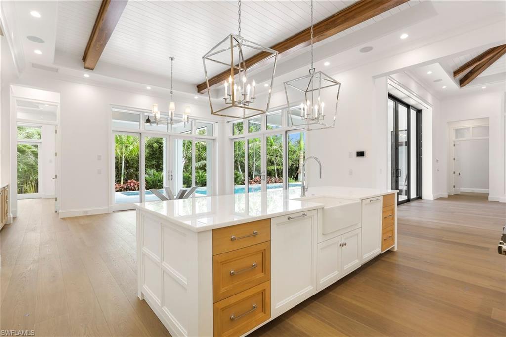 PARK SHORE - Residential