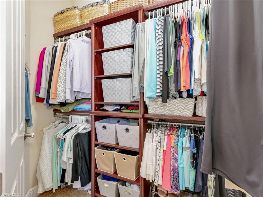 BELLE LAGO - Residential