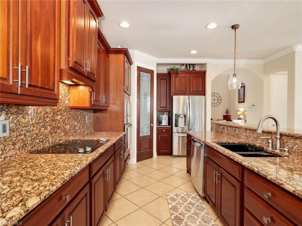 BELLE LAGO - Residential