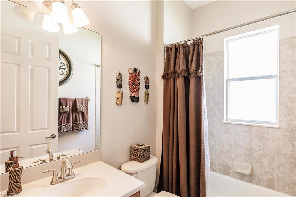 HERITAGE BAY - Residential Lease