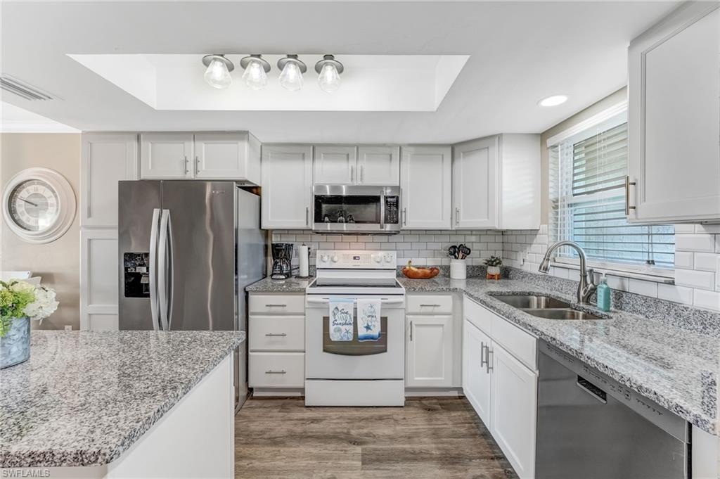 DAVIS LAKE CONDO - Residential