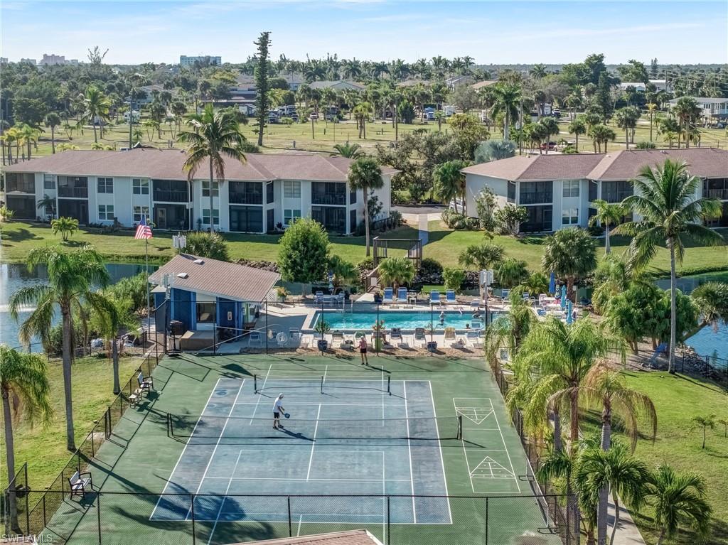 DAVIS LAKE CONDO - Residential