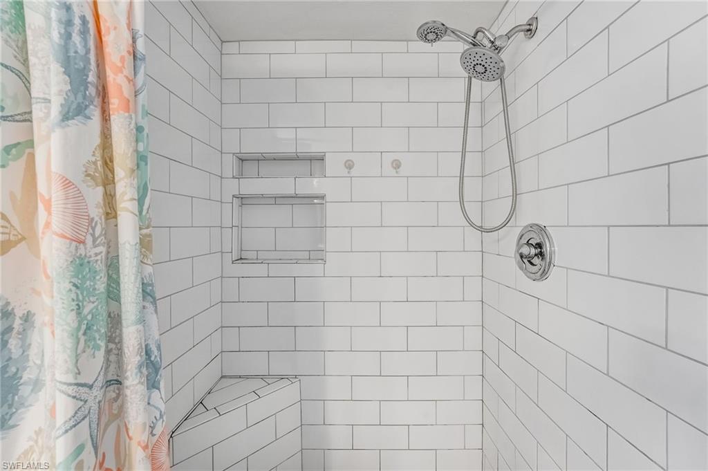 DAVIS LAKE CONDO - Residential