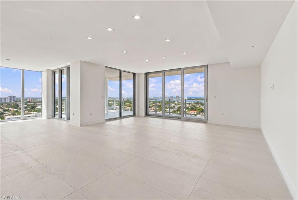 1925 Metropolitan BLVD 1204
