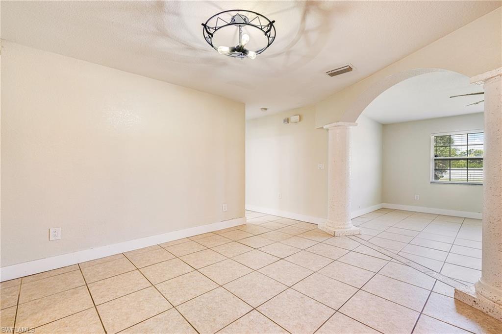 FORT MYERS SHORES - Residential