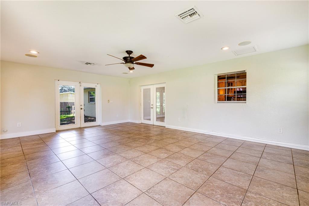 FORT MYERS SHORES - Residential
