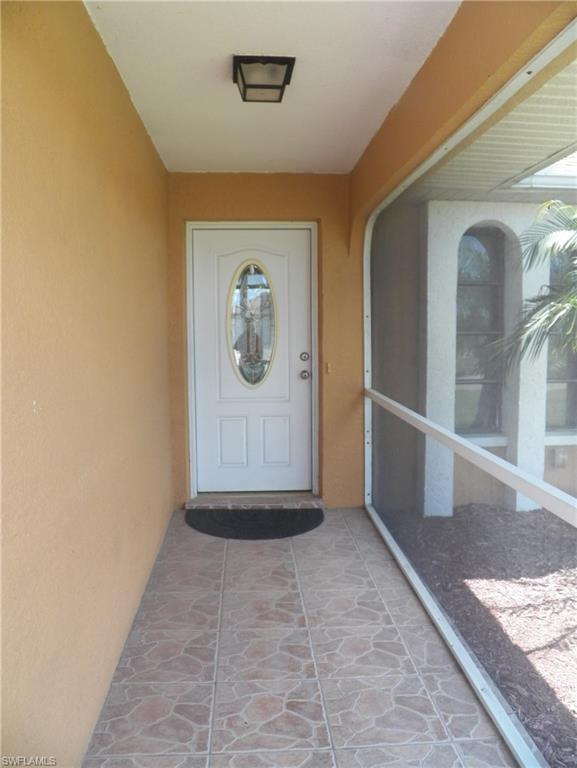 CAPE CORAL - Residential