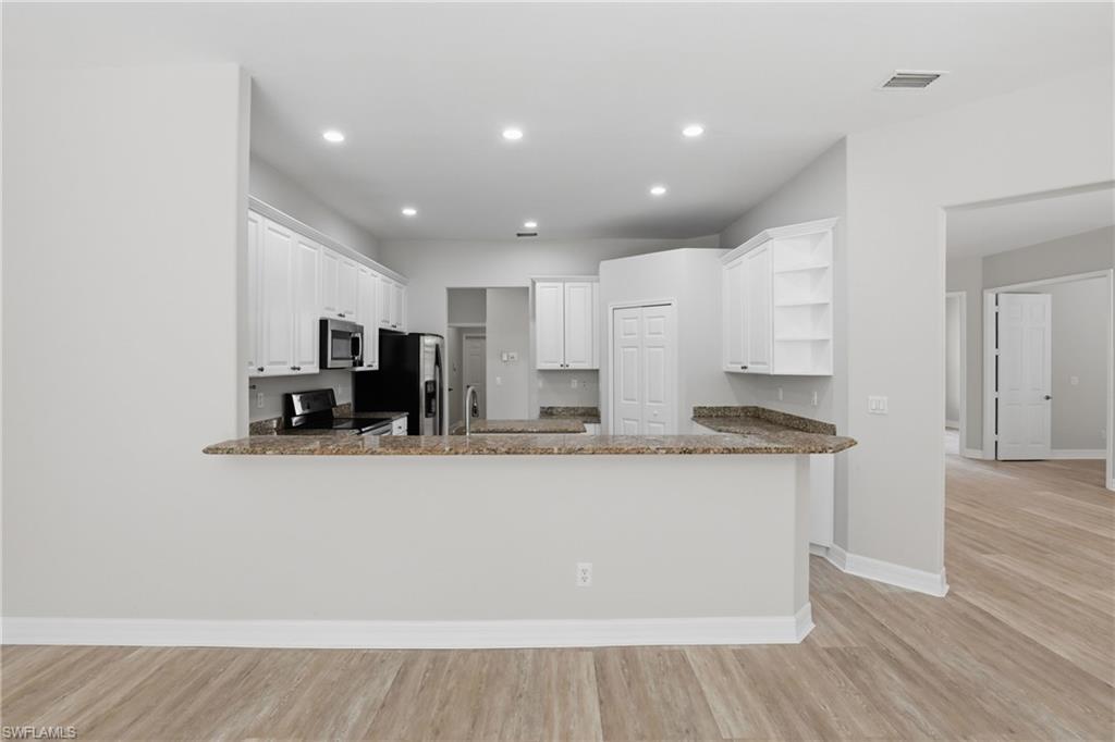 GOLDEN GATE ESTATES - Residential