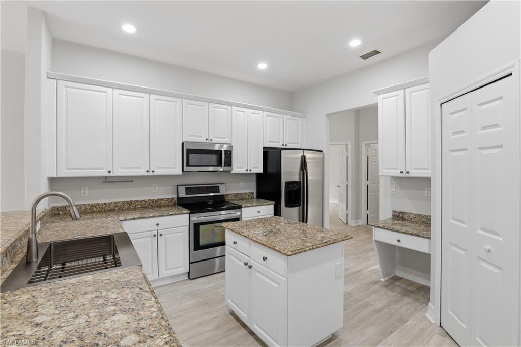 GOLDEN GATE ESTATES - Residential