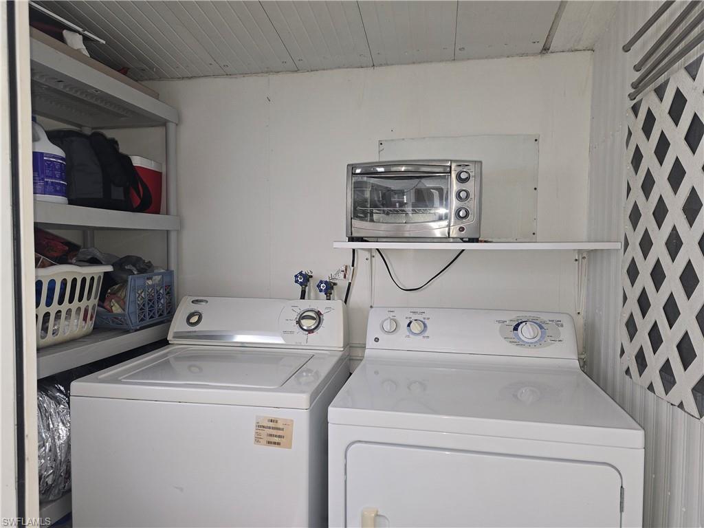 ENCHANTING ACRES MOBILE HOME - Residential