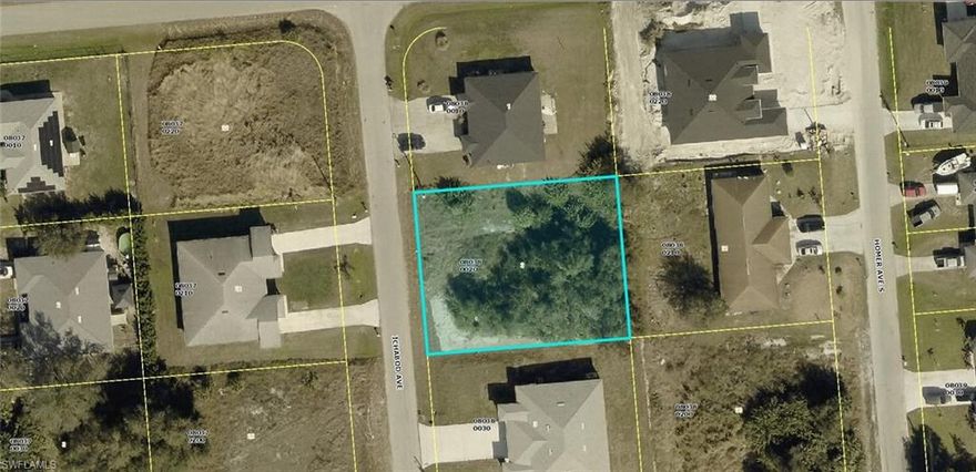 A VACANT LOT IN LEHIGH ACRES IN LEE COUNTY!!!