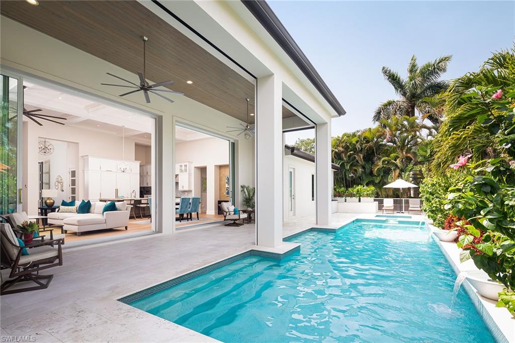 MOORINGS - Residential