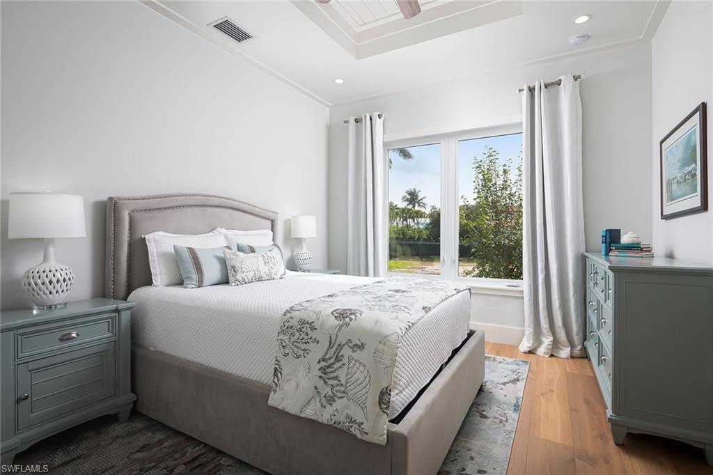 MOORINGS - Residential