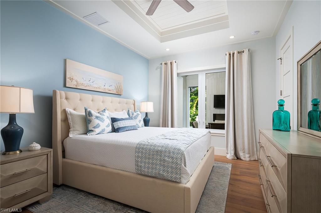 MOORINGS - Residential