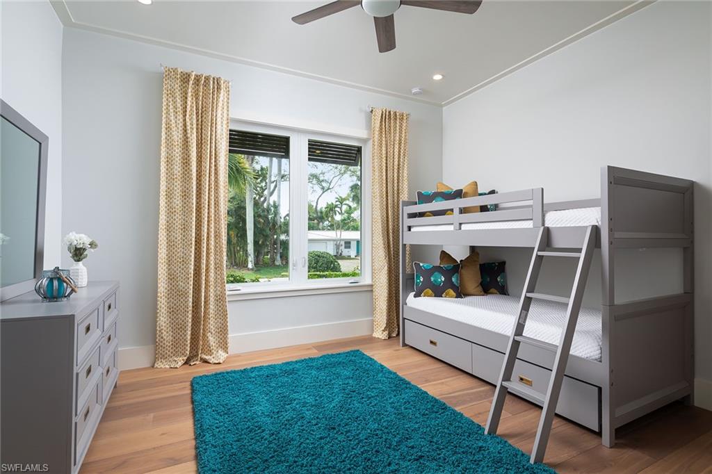 MOORINGS - Residential