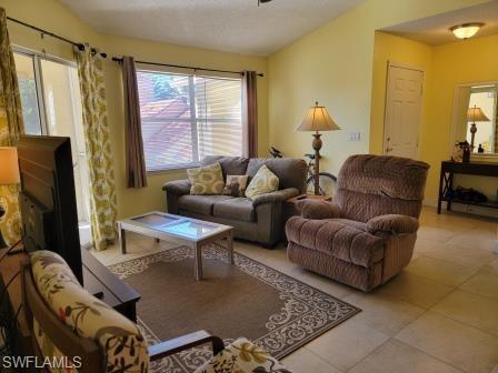 VENETIAN PALMS - Residential