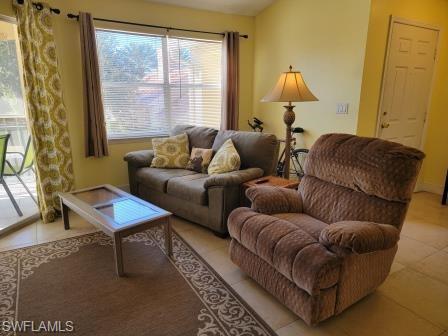 VENETIAN PALMS - Residential