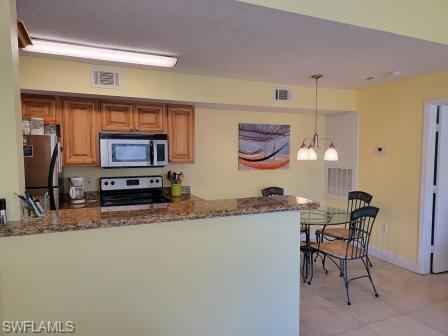 VENETIAN PALMS - Residential