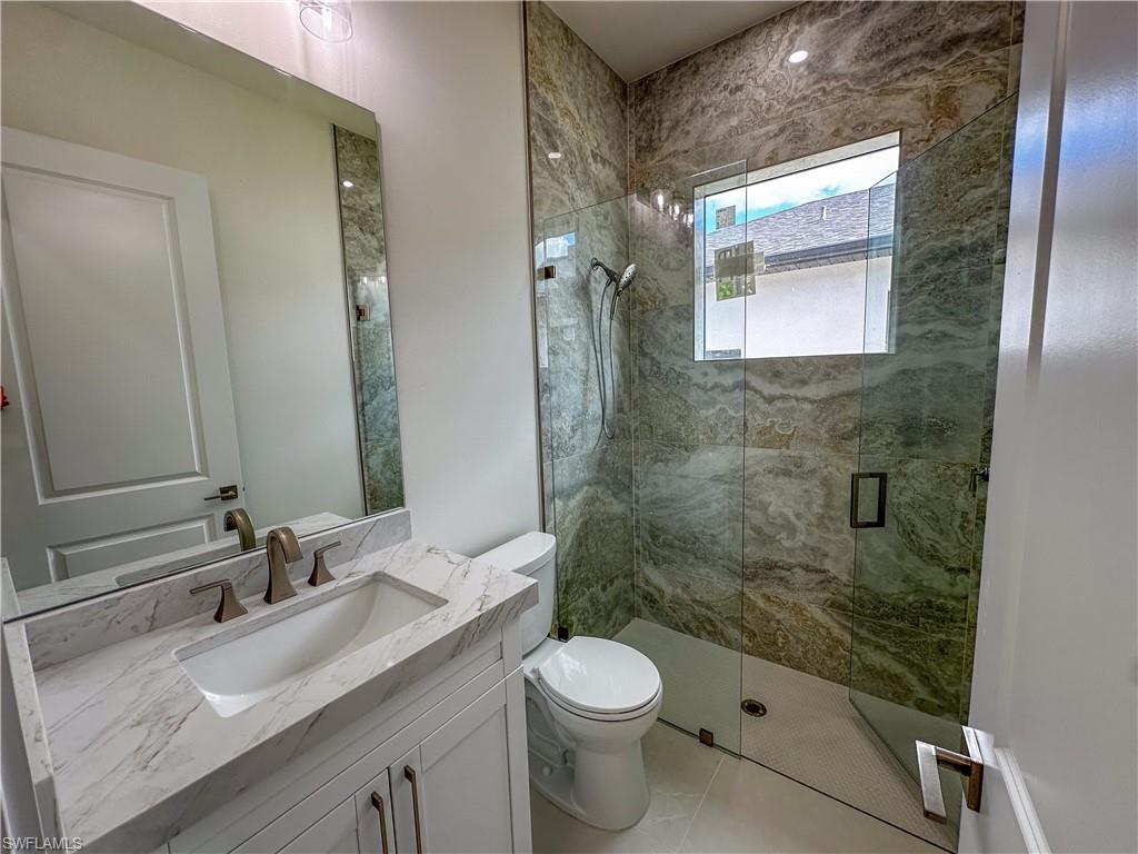 SUNSET HOMES - Residential