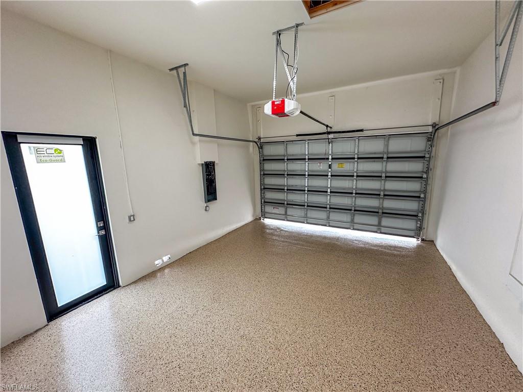 SUNSET HOMES - Residential