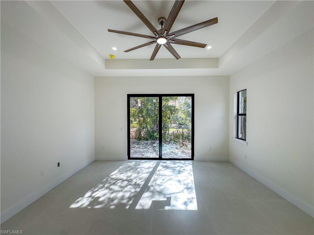 SUNSET HOMES - Residential