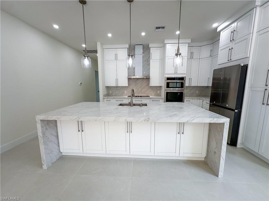 SUNSET HOMES - Residential