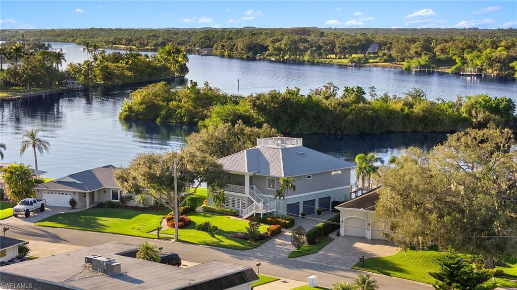 PARADISE SHORES - Residential