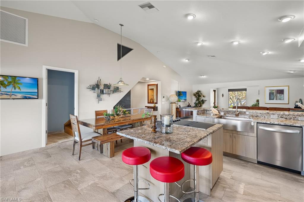 PARADISE SHORES - Residential