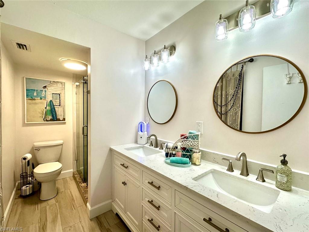 HIDDEN LAKE VILLAS - Residential